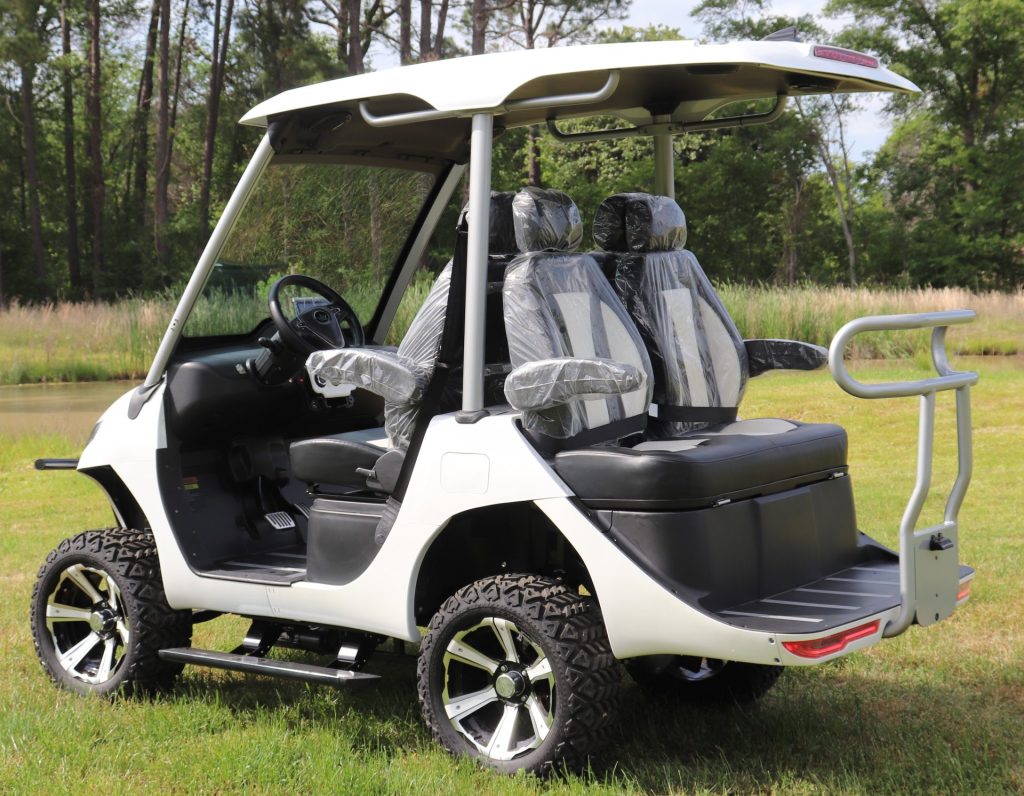 2023 Evolution D3 Lifted Texas Premier Golf Carts